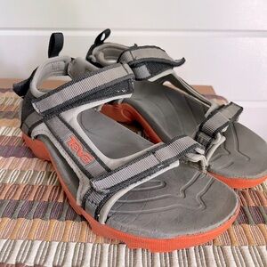 TEVA Youth Sandal US size 4, grey & orange with Velcro straps, good condition